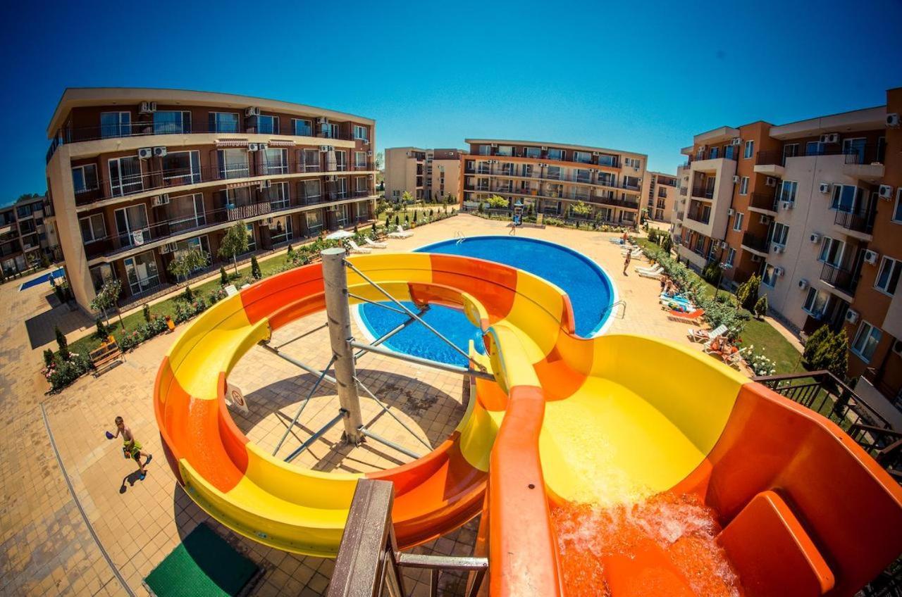 Holiday Fort Golf Club - Premium Apartments 阳光海滩 外观 照片