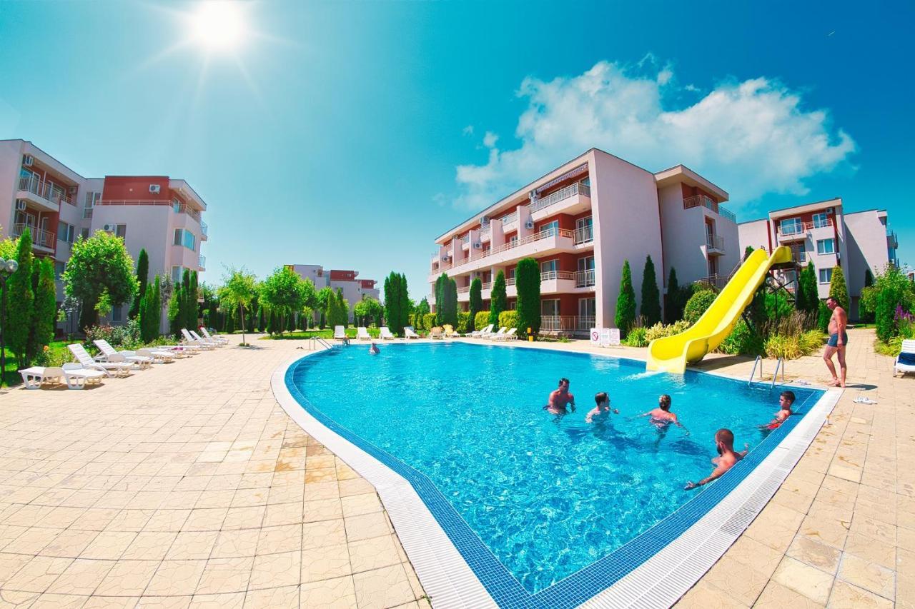 Holiday Fort Golf Club - Premium Apartments 阳光海滩 外观 照片