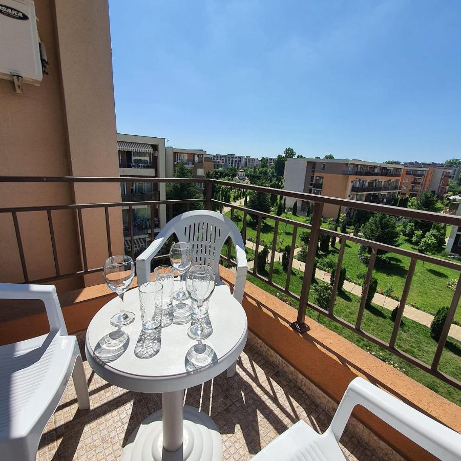 Holiday Fort Golf Club - Premium Apartments 阳光海滩 外观 照片